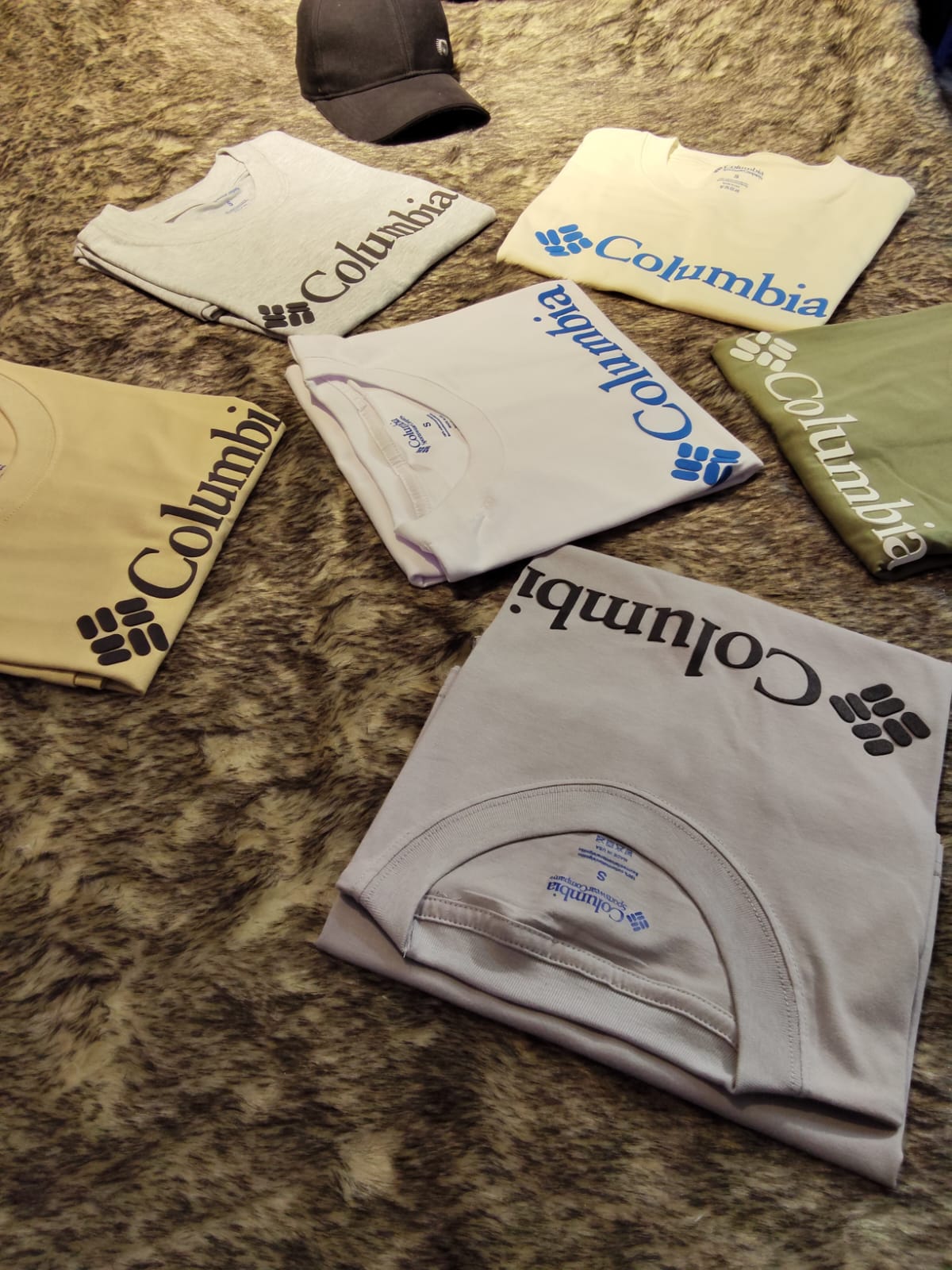 Polos Columbia